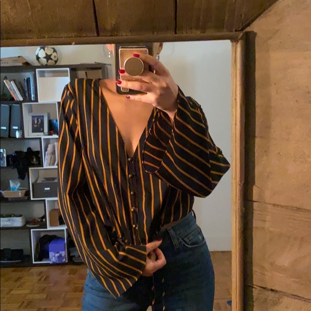 Bell sleeve crop top